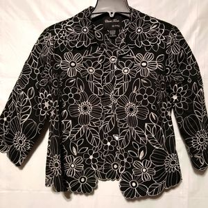 Classic Trenz EUC Women's Open Jacket,  Med, Black w/ White Floral, 3/4 Sleeve